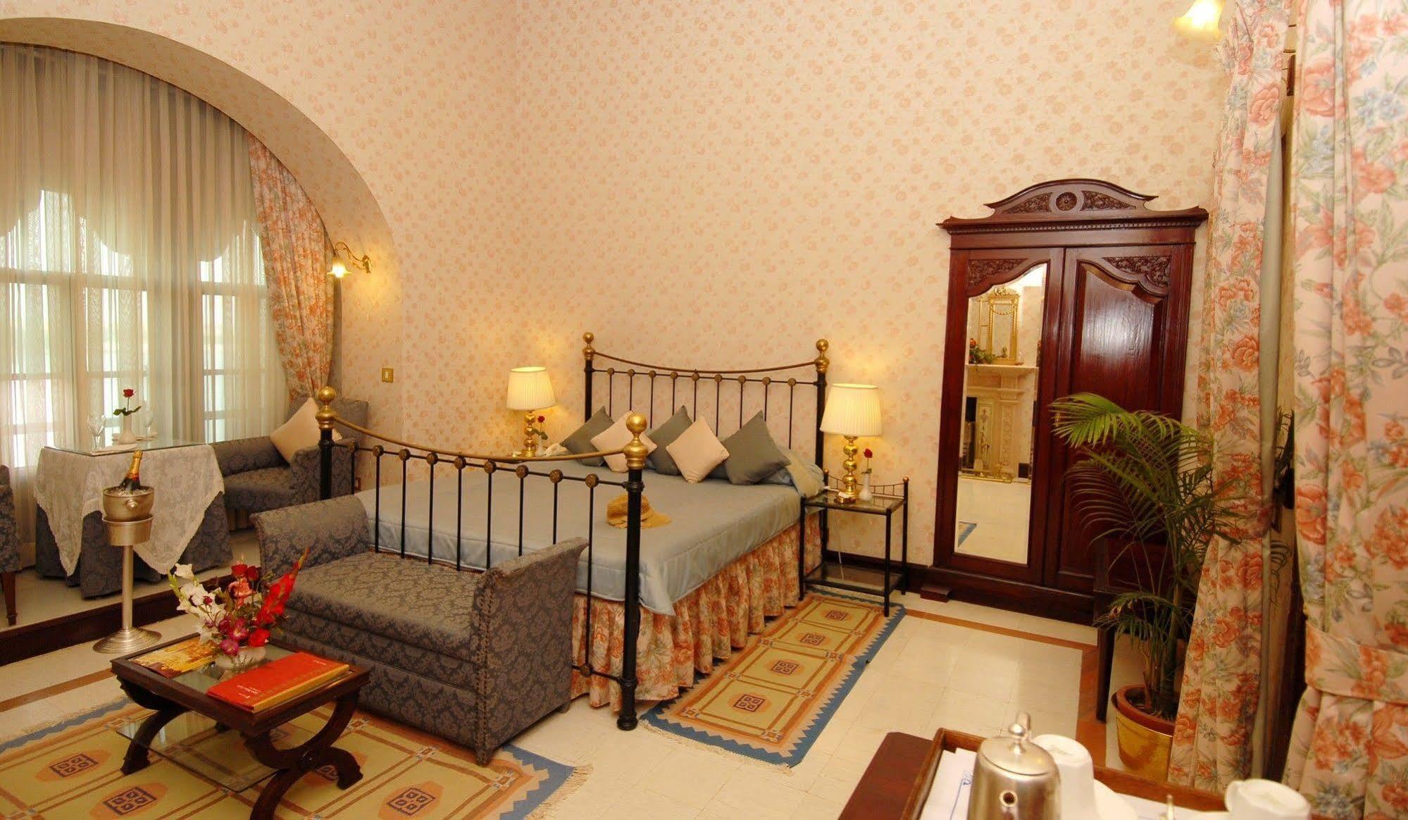Gajner Palace-Heritage By Hrh Group Of Hotels Exterior foto